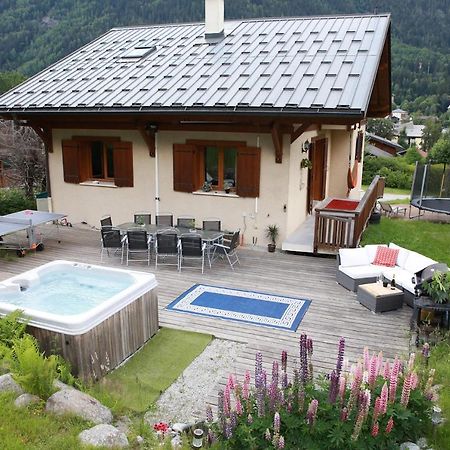 Chamonix Large Chalet, Sleeps 12, 200M2, 5 Bedroom, 4 Bathroom, Garden, Jacuzzi, Sauna Exterior foto