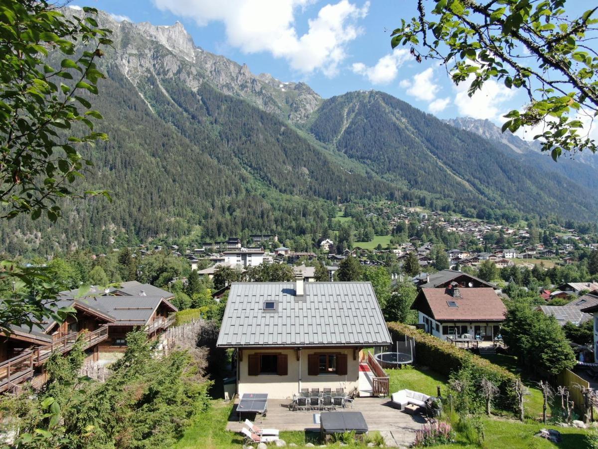 Chamonix Large Chalet, Sleeps 12, 200M2, 5 Bedroom, 4 Bathroom, Garden, Jacuzzi, Sauna Exterior foto