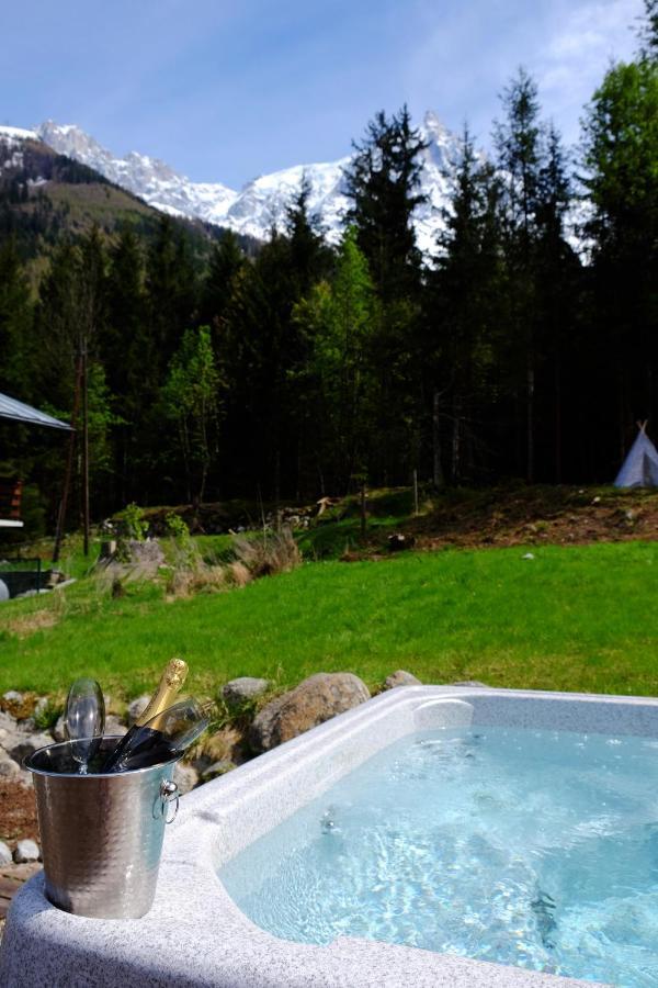 Chamonix Large Chalet, Sleeps 12, 200M2, 5 Bedroom, 4 Bathroom, Garden, Jacuzzi, Sauna Exterior foto